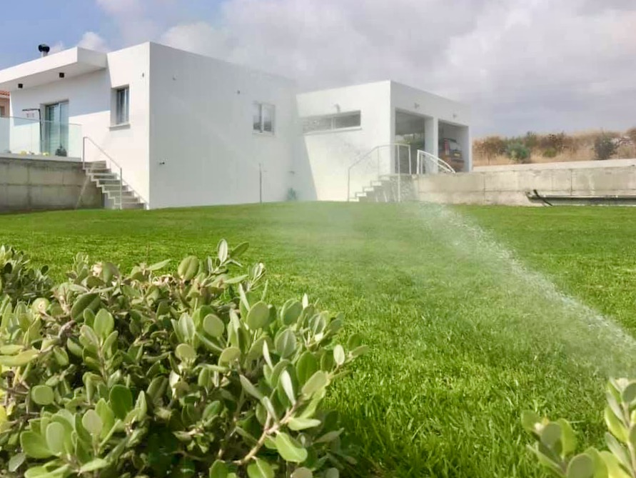 Precision Care & Vitality: Modern Residential Landscape Maintenance